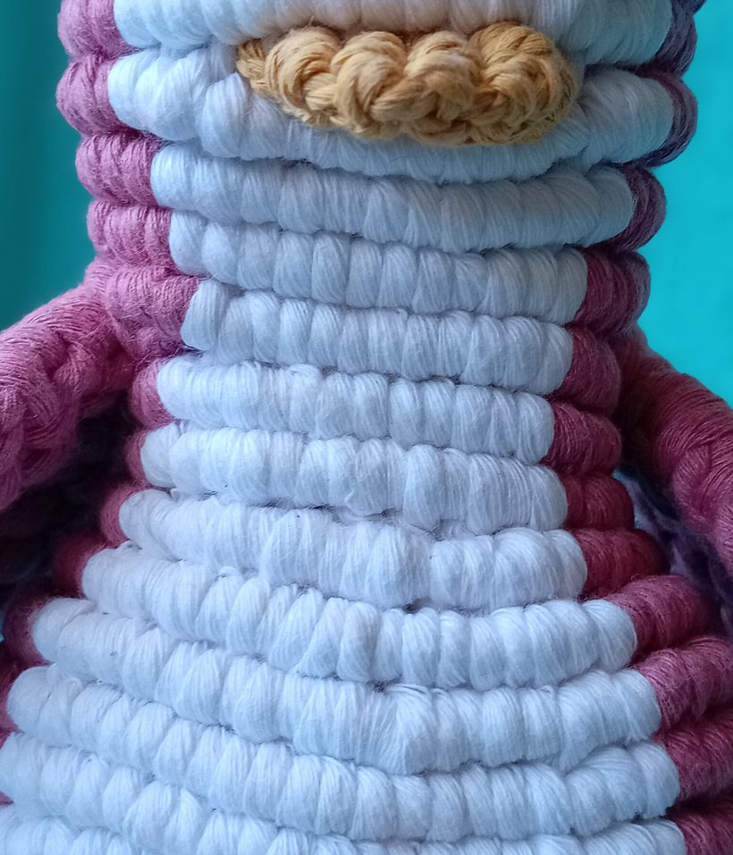 My first 3D-Macrame-Penguin 4