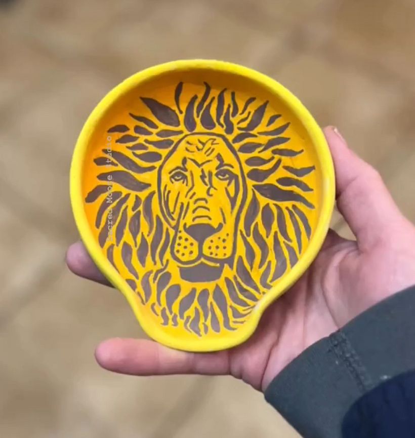 Leo  1