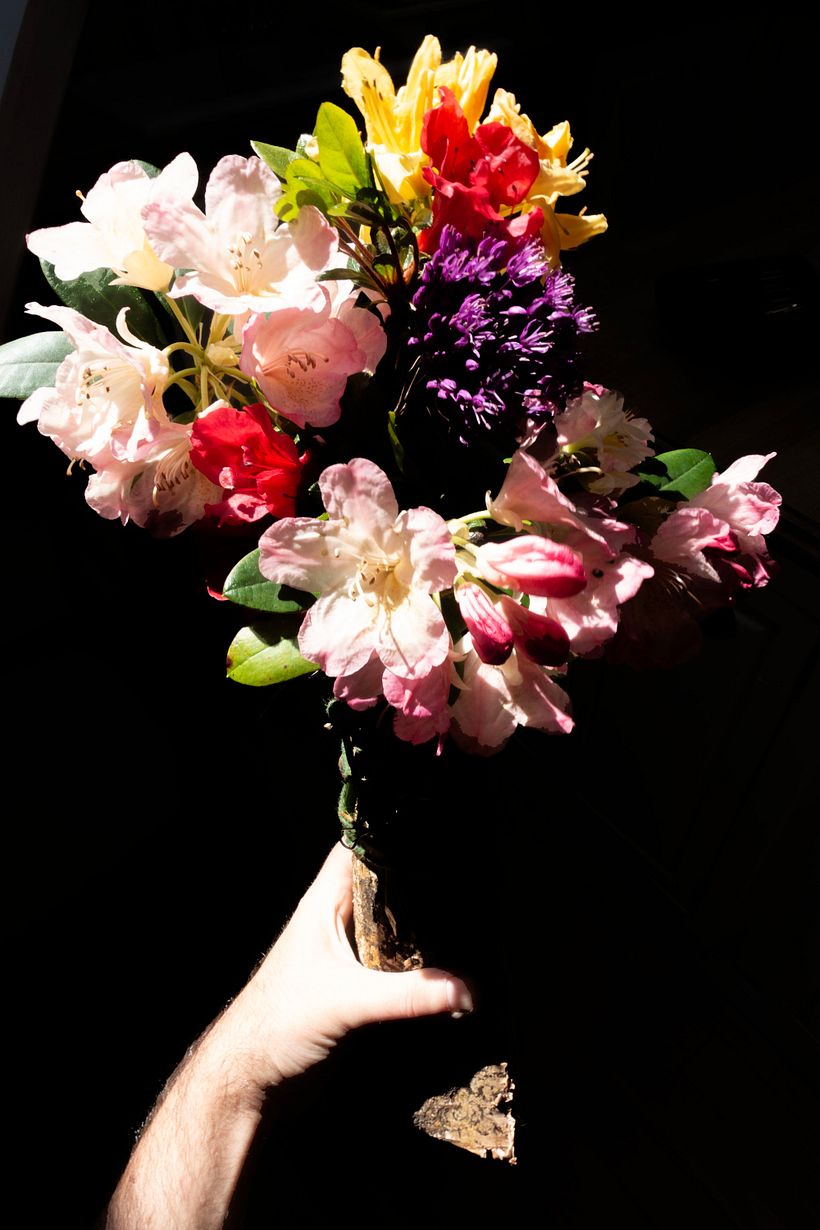 Creating a dynamic floral painting 1