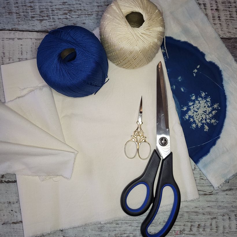 Bluework: Mein Herz für Stickerei und Cyanotypie 1