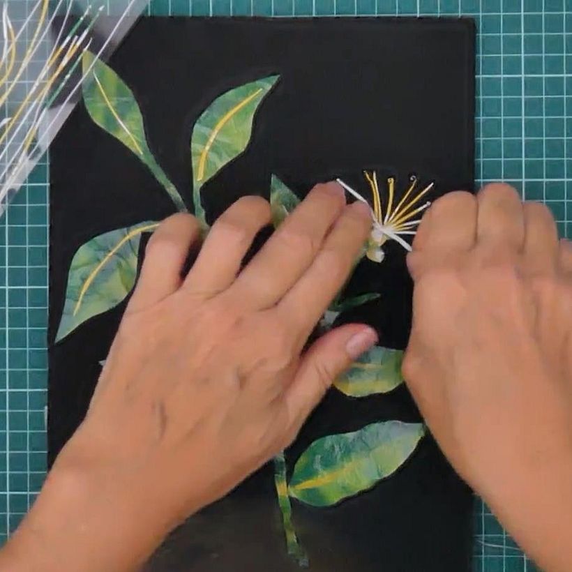 Late Bloomer: Botanical Plastic Mosaik 3