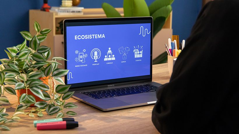 October Lives Agenda: Learn, be inspired and connect live 10
