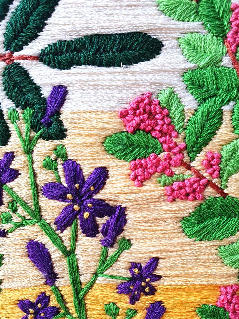Botanical embroidery in the central region of Chile 1