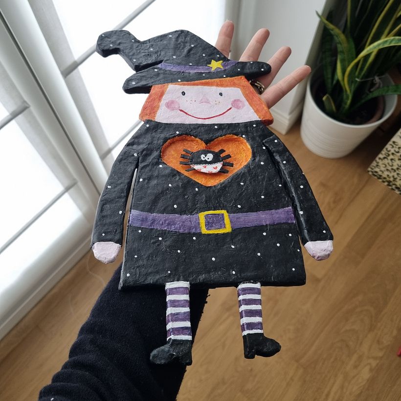 Strega Halloween  4