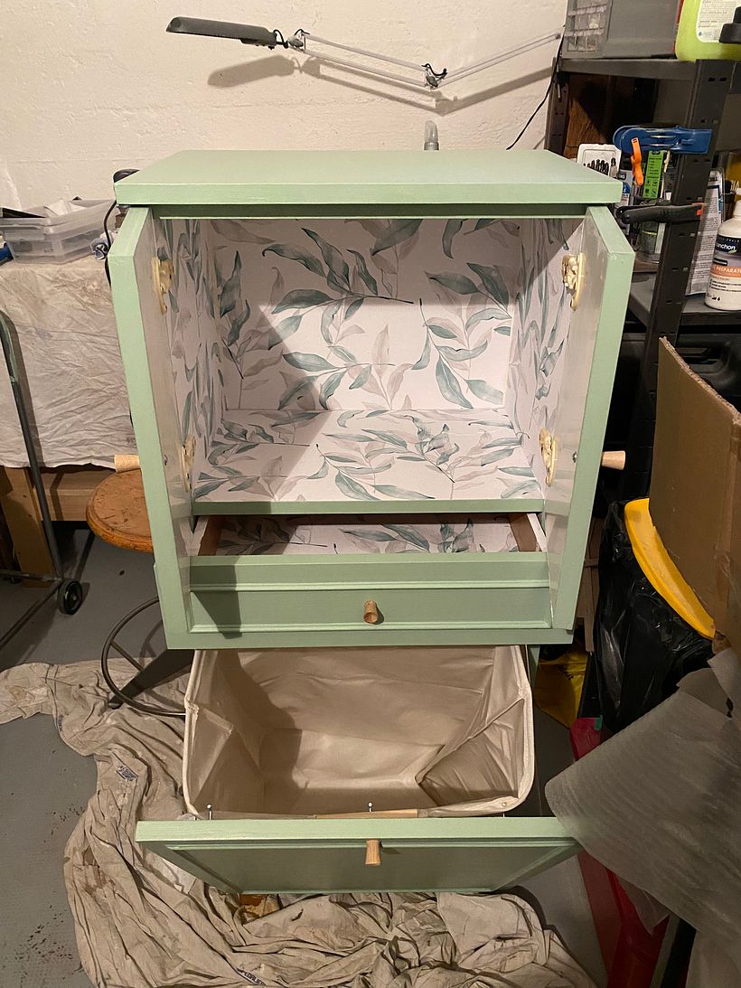 Restauro mobiletto vintage 1