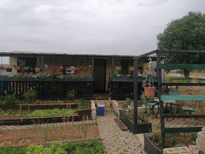 From Construction Waste Dump to Cozy Home 2