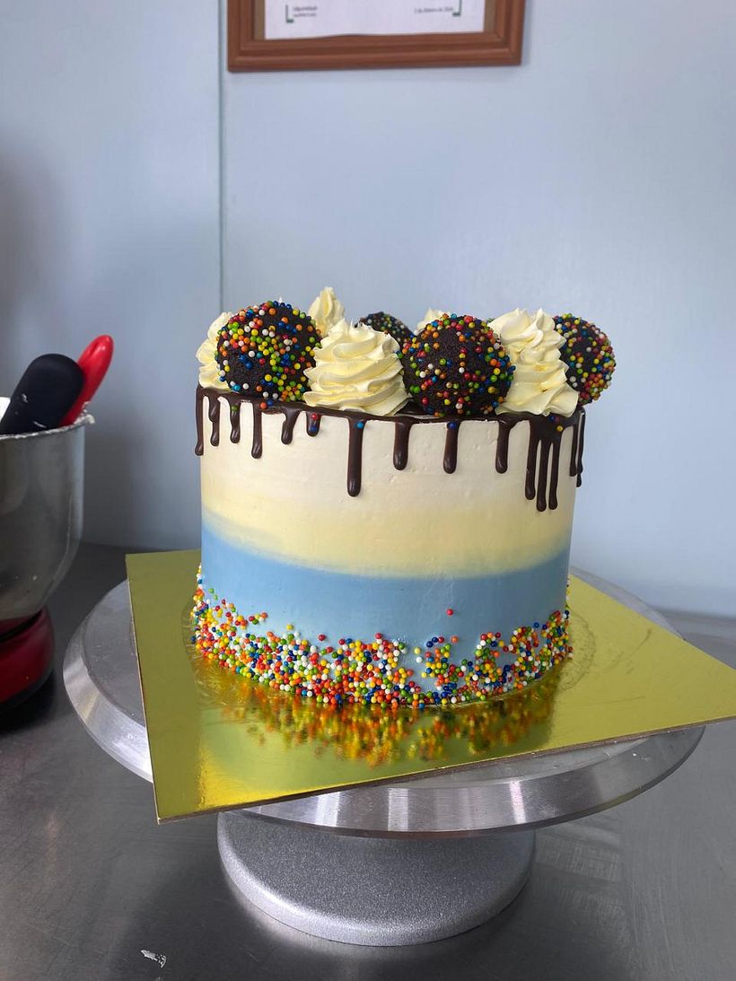 Torta para curso de Diseños de pastel de cumpleaños 2