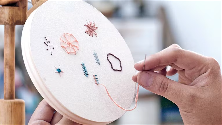 Creativity live: explore, experiment and transform your ideas 24