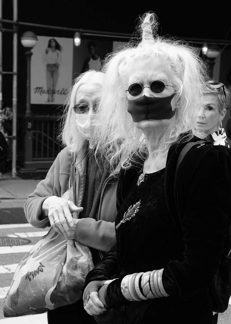 The Heart of the Street: Poems and Photographs from New York 21