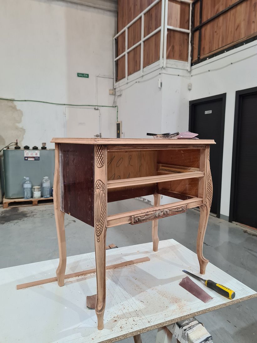 La mesa de noche 3