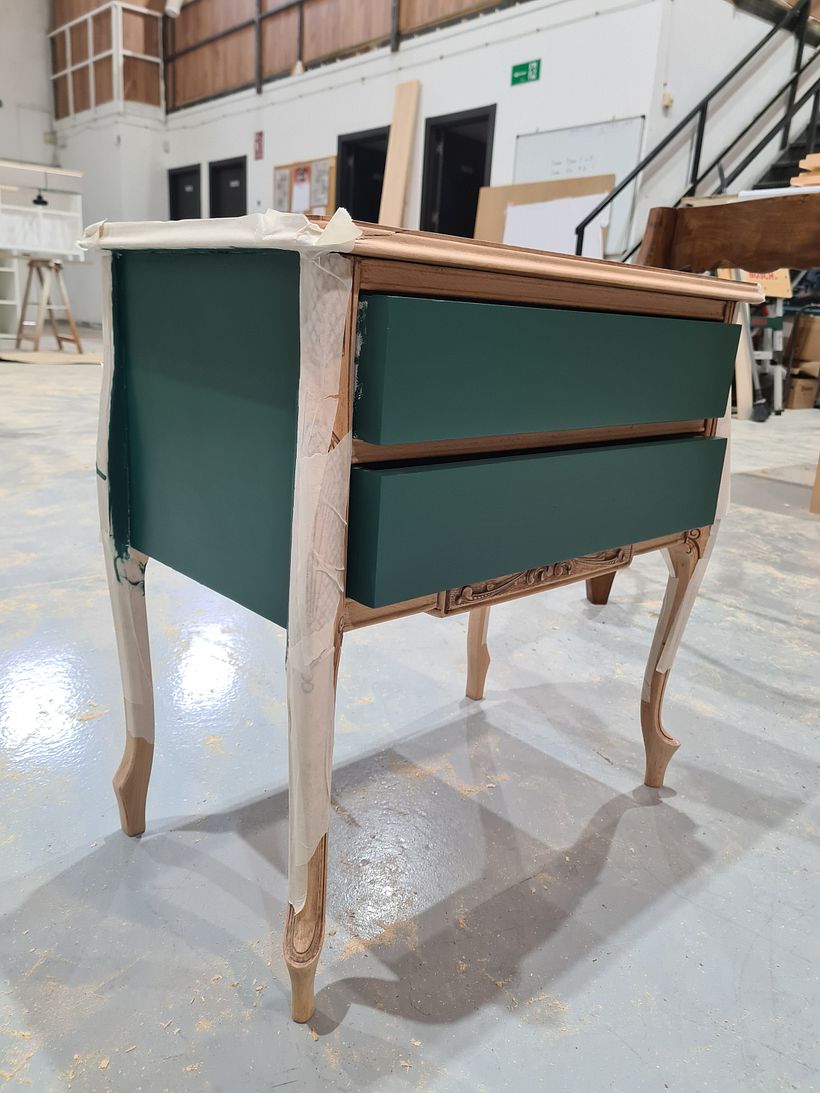 La mesa de noche 5