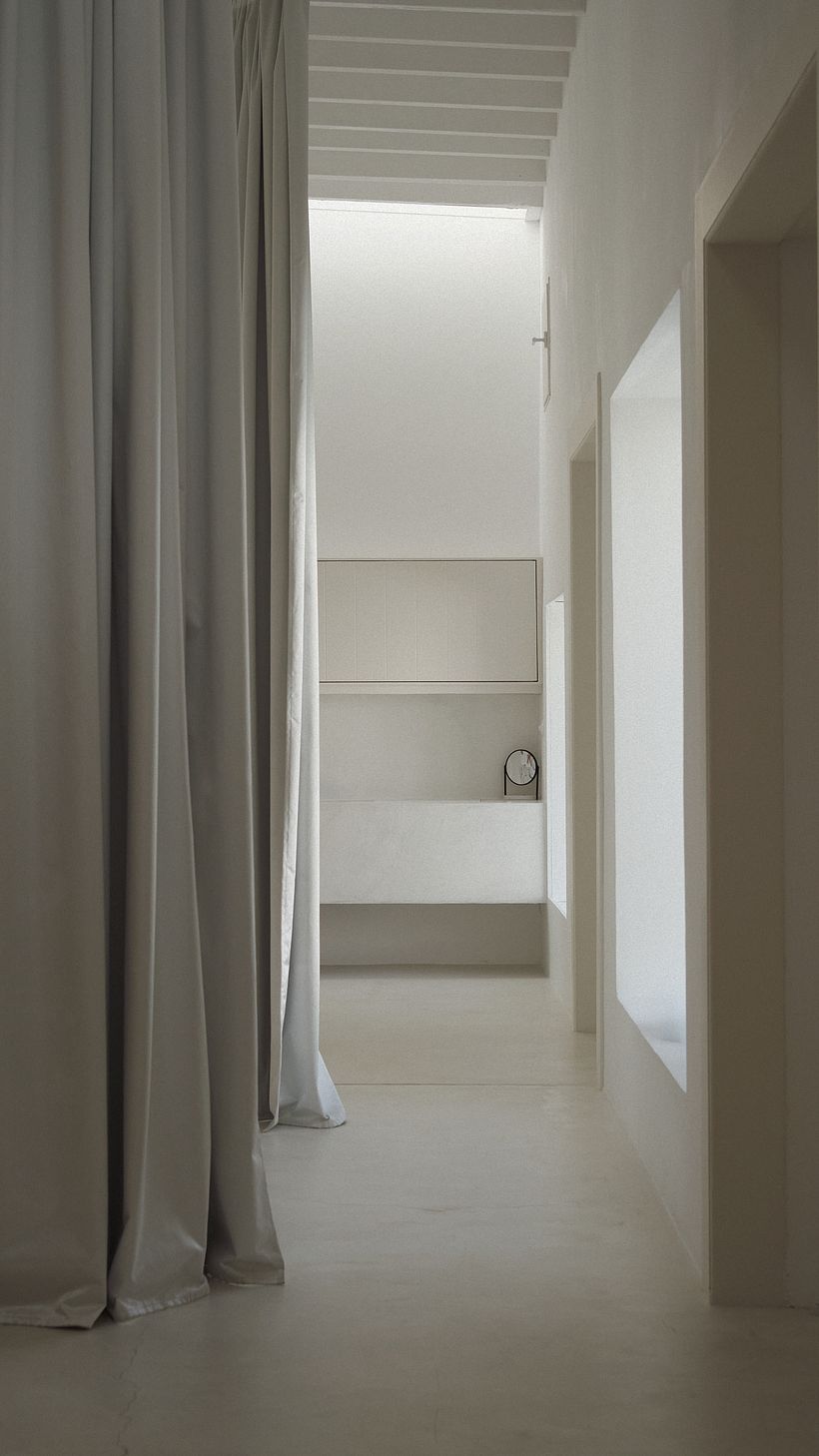 Casa Montelongo: What Escapes the Eye 5