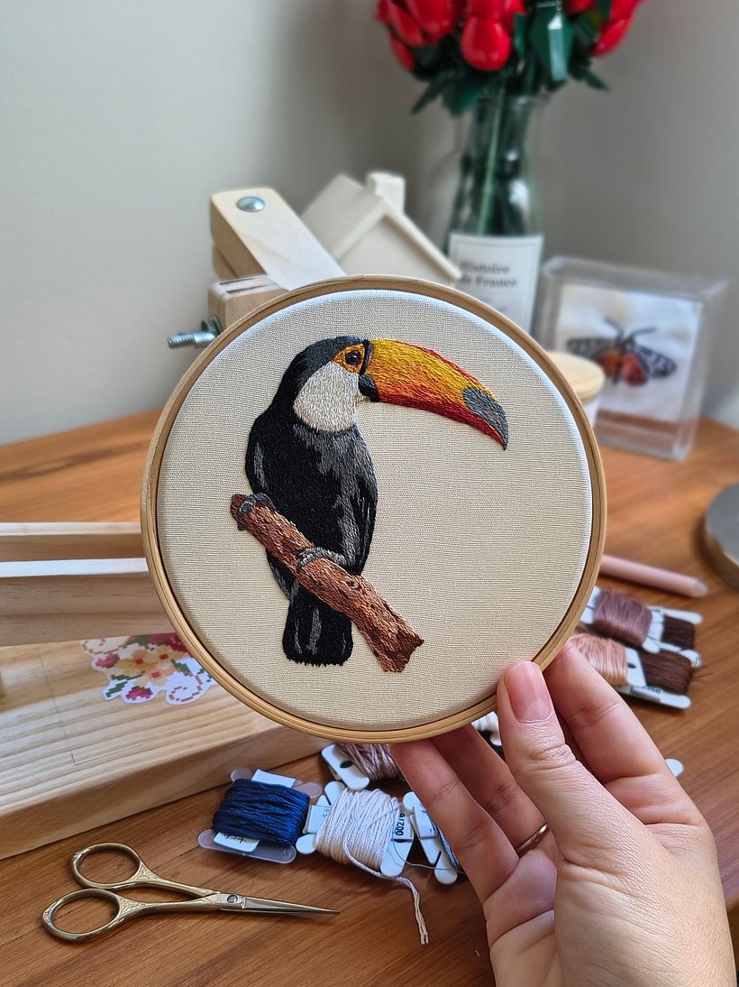 Tucano-toco em pintura de agulha 1