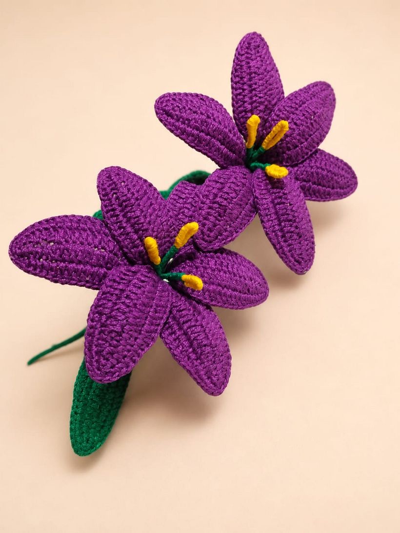 Florecer Puntada a Puntada: Creación de una colección de flores a crochet 3