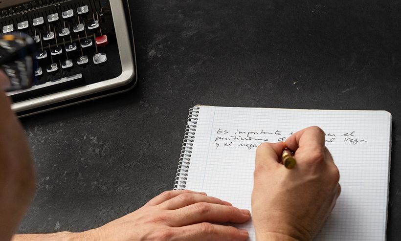 5 Types of Writing Styles Plus Examples | Domestika